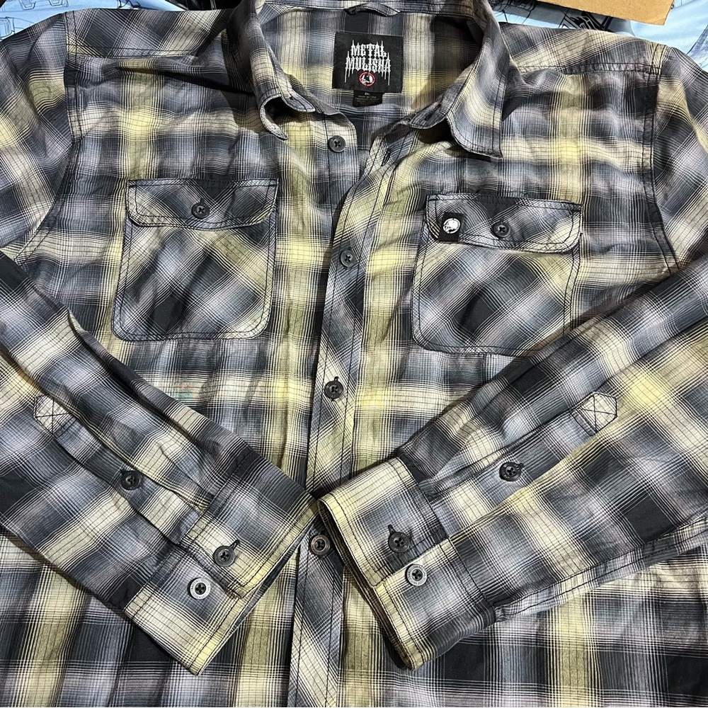 Metal Mulisha Black and Gray Plaid Shirt - Picture 5 of 6